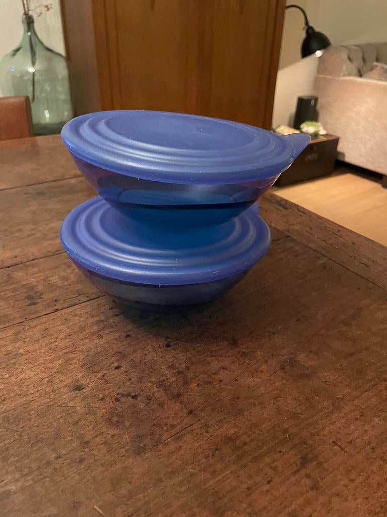 Twee blauwe tupperware schaaltjes, Ophalen of Verzenden, Zo goed als nieuw, Schaal