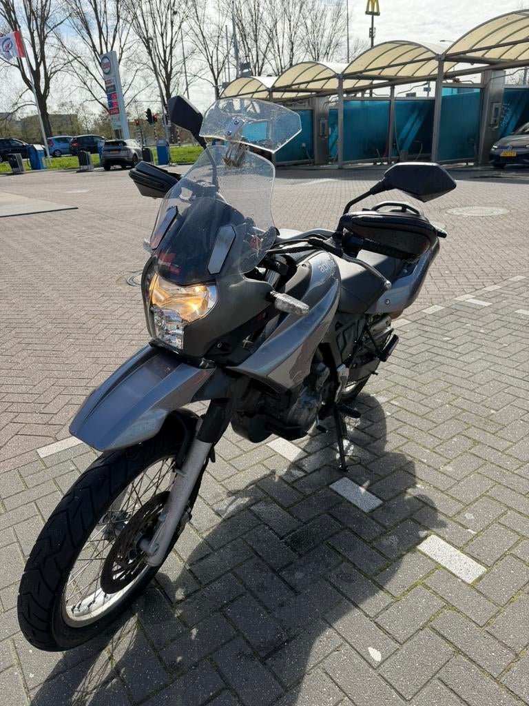 Aprilia Pegaso 650 strada a2, Motoren, Motoren | Aprilia, Particulier, Toermotor, Minimaal motorrijbewijs A2, 1 cilinder