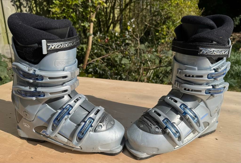 Nordica B7 skischoenen maat 260-265 (maat 40), 160 tot 180 cm, Gebruikt, Schoenen, Ophalen of Verzenden