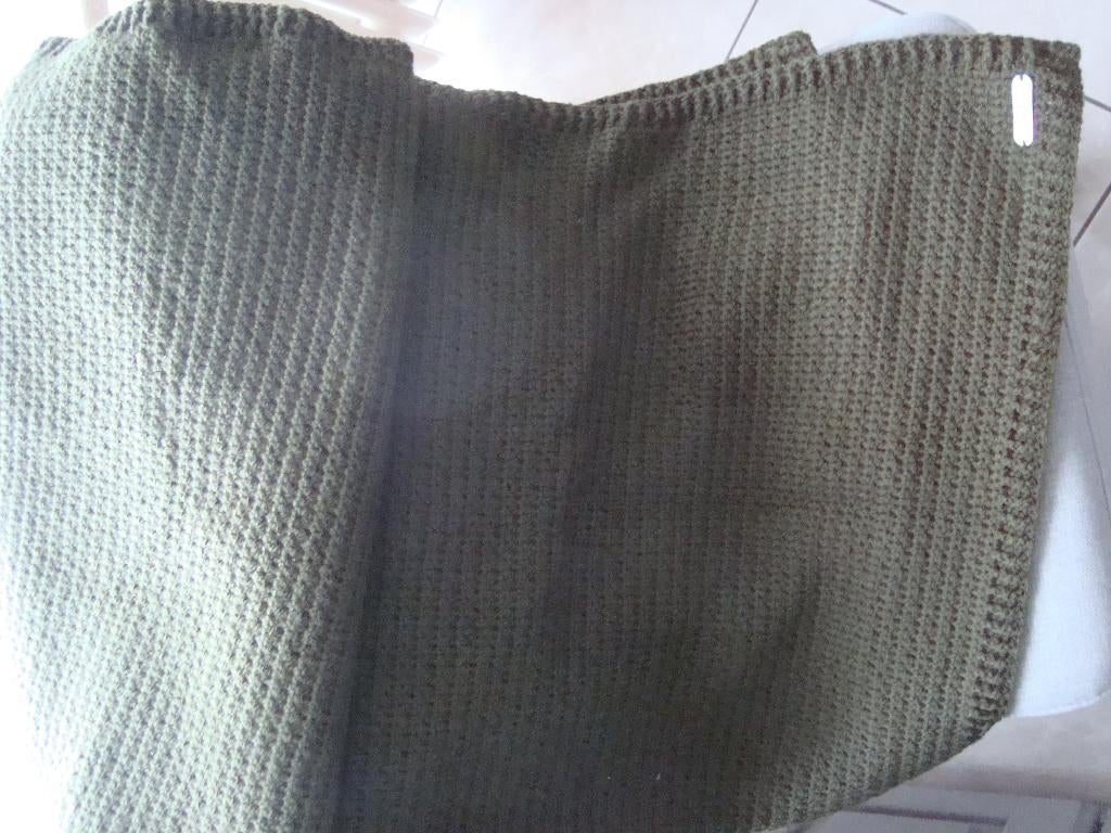 Legergroene woondeken handwerk nieuw 150-130 cm, Huis en Inrichting, Woonaccessoires | Plaids en Woondekens, Ophalen of Verzenden