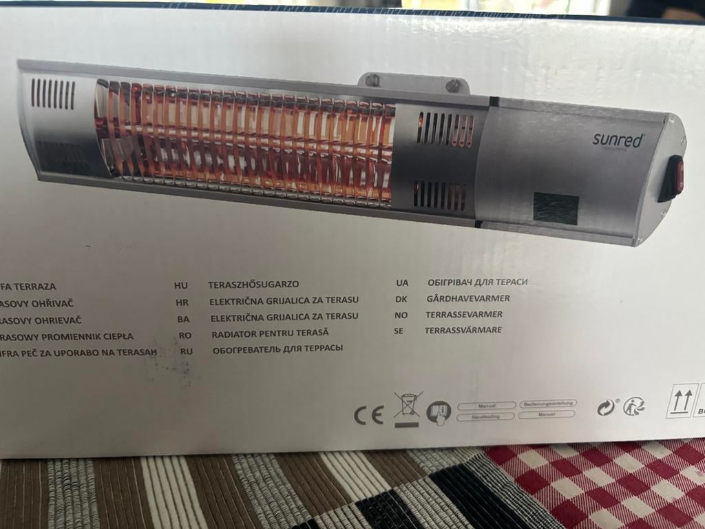 Sunred Terrasverwarmer 2000 Watt, Tuin en Terras, Ophalen of Verzenden, Nieuw, Elektrisch, Wand
