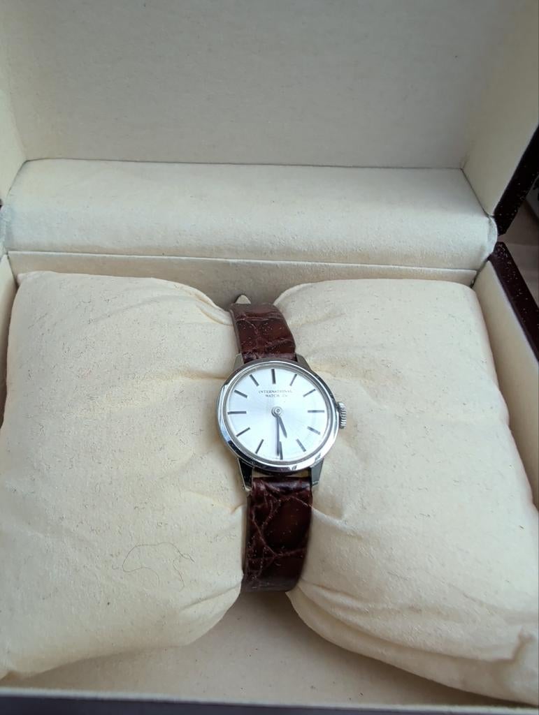 Iwc dames nieuw ongedragen kleintje 18mm, Ophalen of Verzenden, Nieuw, Leer, Overige merken