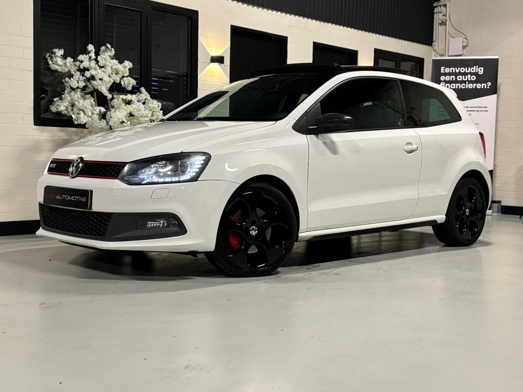 Volkswagen Polo 1.4 TSI GTI |Pano|180 PK|Xenon|, Auto's, Volkswagen, Euro 5, Zwart, 4 cilinders, Wit