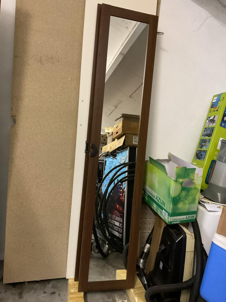 Twee kastdeuren, waarvan 1 met spiegel., Ophalen, Minder dan 50 cm, Zo goed als nieuw, Minder dan 100 cm