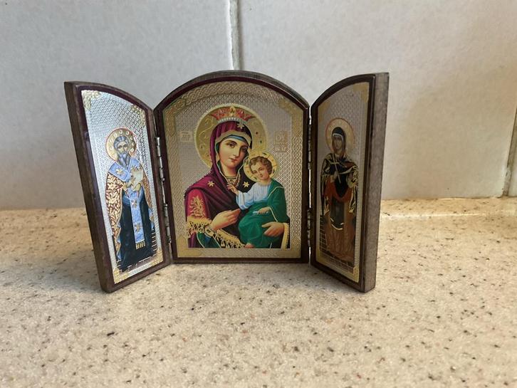 Kleine houten icoon - Drieluik met religieuze afbeeldingen, Antiek en Kunst, Antiek | Religie, Ophalen of Verzenden
