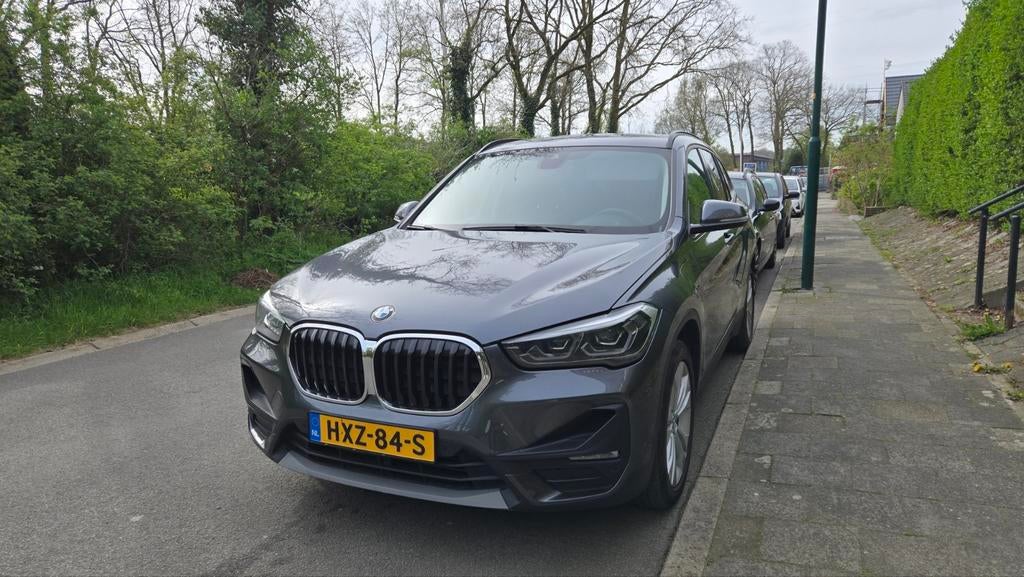 BMW X1 Xdrive25e 220pk Aut 2021 55,000km, Stof, Plug-in hybride, Vierwielaandrijving, 3 cilinders