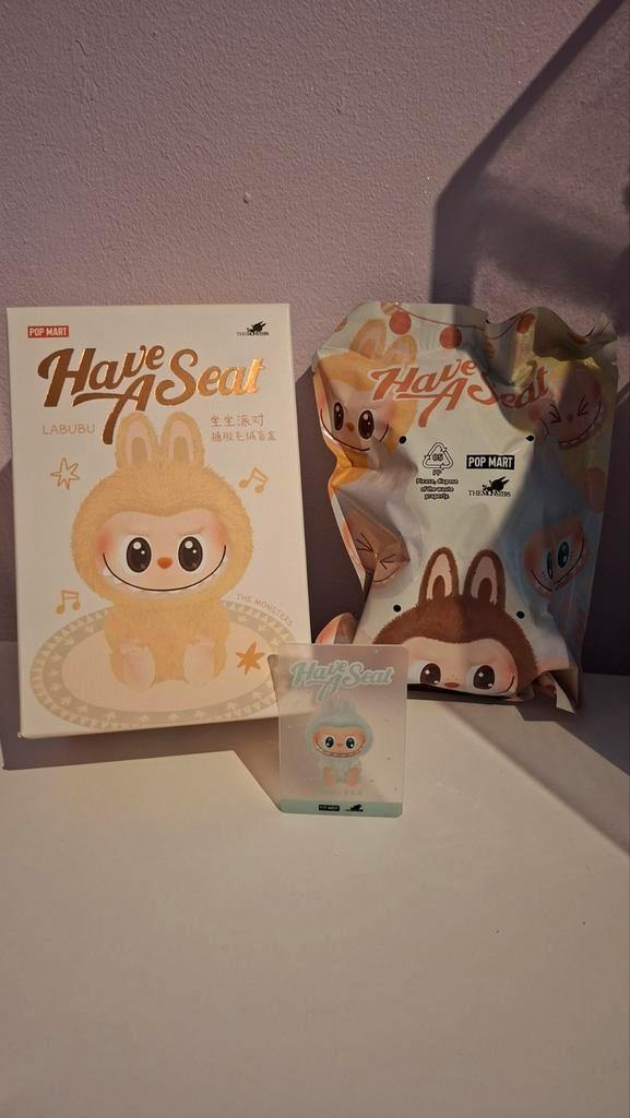 Popmart Labubu Have A Seat QuQu, Verzamelen, Poppetjes en Figuurtjes, Nieuw, Ophalen of Verzenden