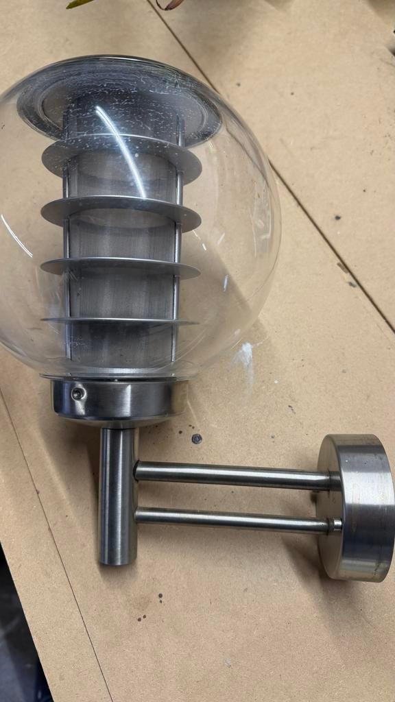 Massive buitenlamp RVS - Wandlamp met glazen bol, Ophalen, Gebruikt, Minder dan 50 watt, Wandlamp