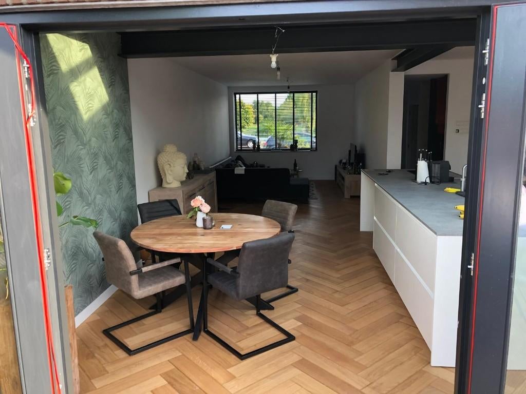 Ronde eetkamertafel, Gebruikt, Rond, Vijf personen of meer, Industrieel