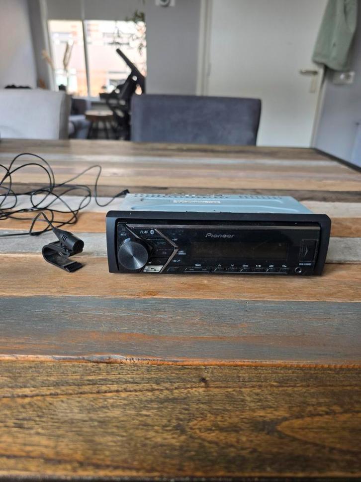 Pioneer Bluetooth autoradio - met microfoon - USB, Auto diversen, Autoradio's, Ophalen of Verzenden