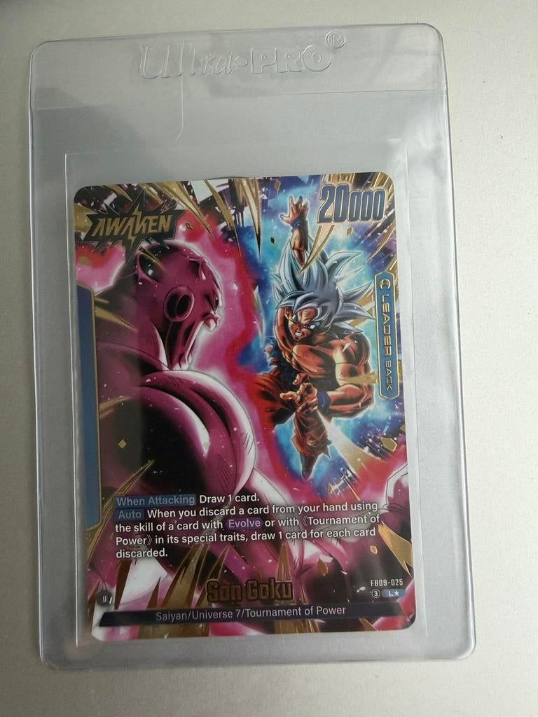 Dragon Ball Super Fusion World FB09-025 Son Goku Leader AA, Ophalen of Verzenden, Zo goed als nieuw, Losse kaart, Foil