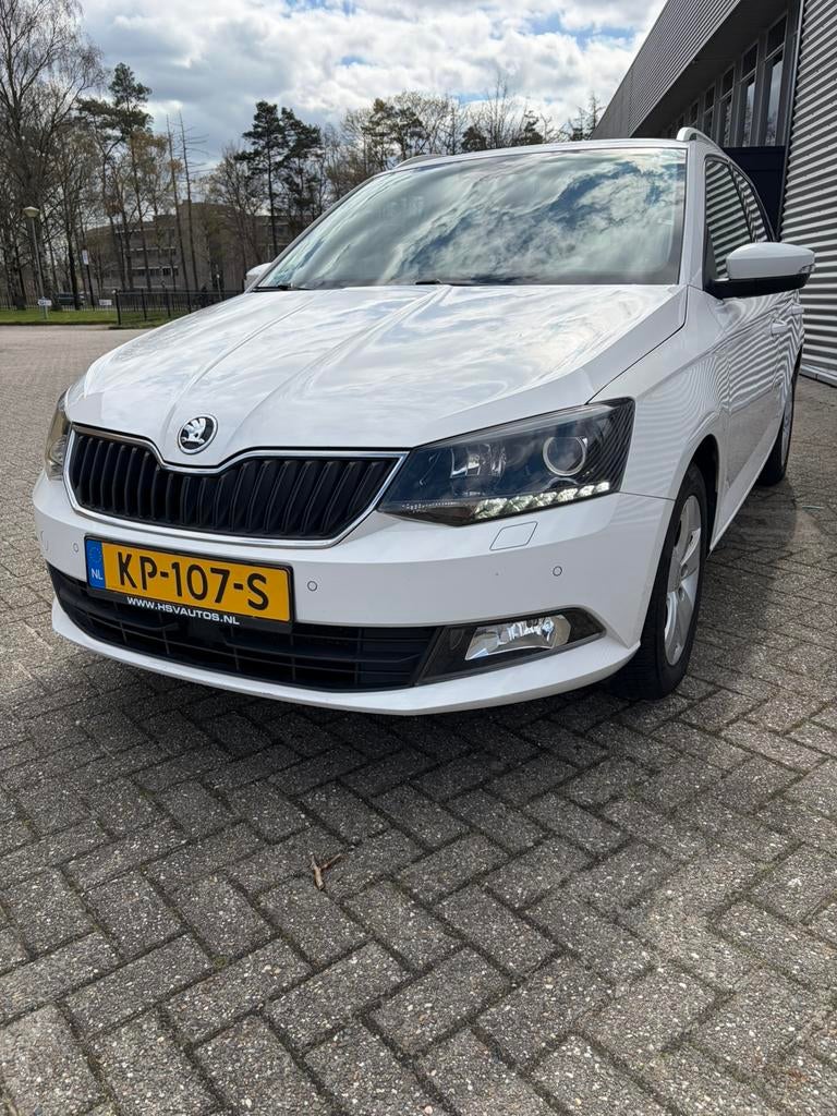 Skoda Fabia 1.2 TSI 66KW Combi 2016 Wit euro-6 carplay navi, Voorwielaandrijving, 40 €/maand, 4 cilinders, Wit