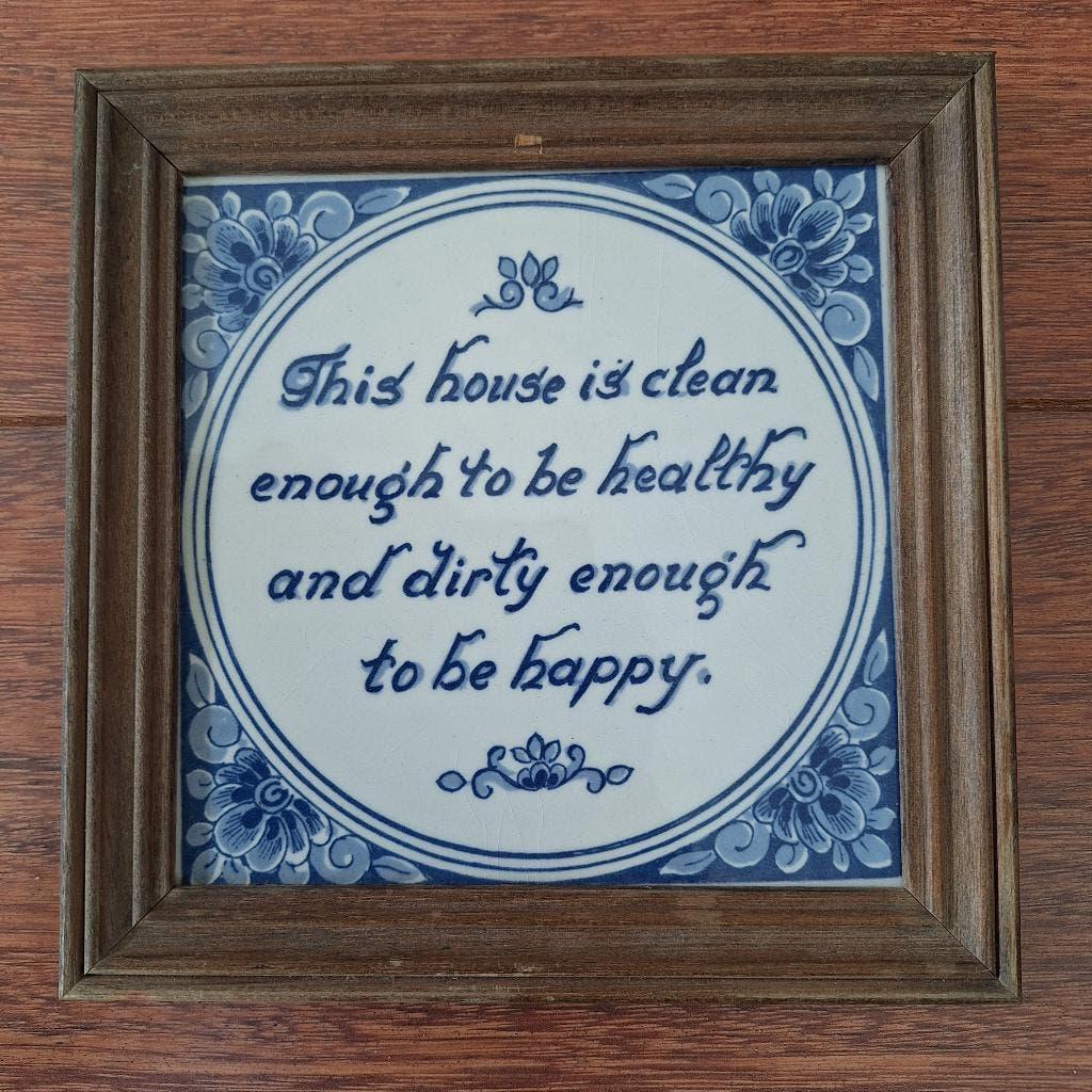 Ingelijste Delfts blauwe tegel 15x15 cm 'This house is...', Antiek en Kunst, Ophalen of Verzenden