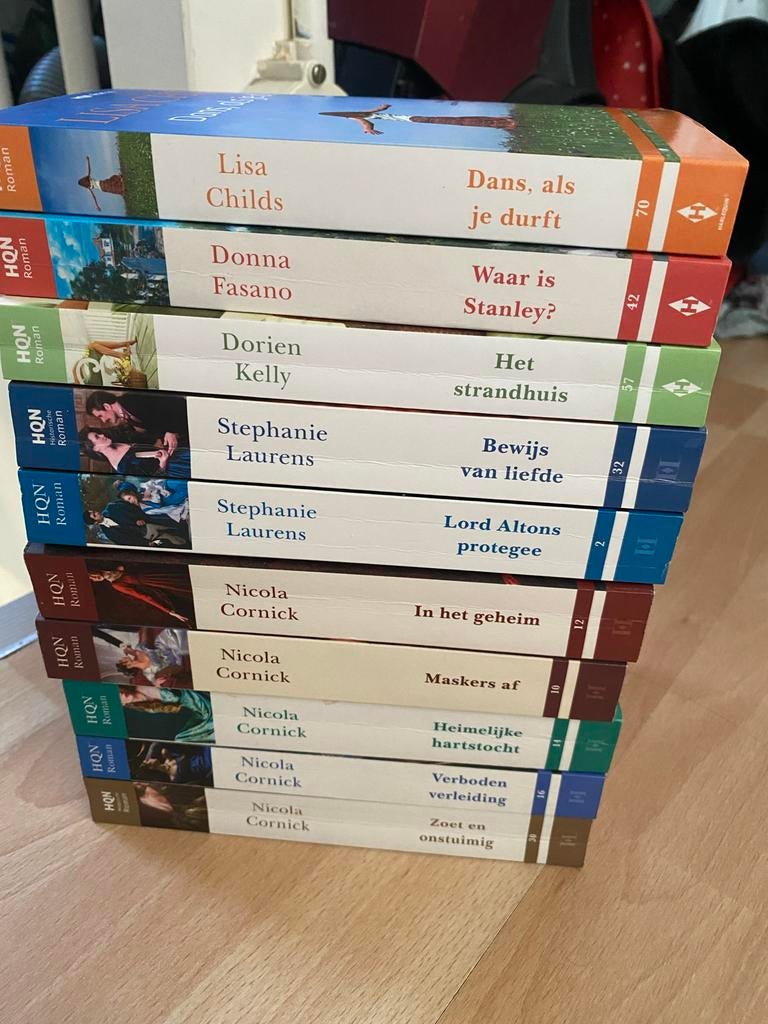 Diverse Harlequin boekjes - Romantiek en meer, Boeken, Ophalen of Verzenden, Zo goed als nieuw, Nederland