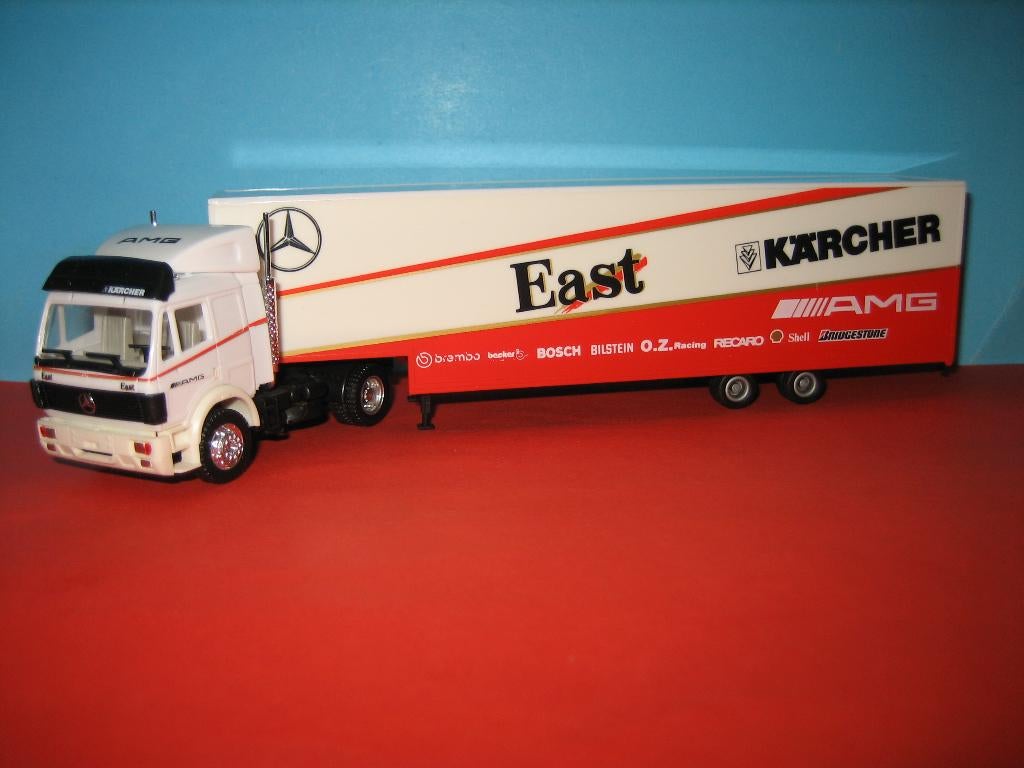 AMG-East-Karcher  MERCEDES  Herpa, Ophalen of Verzenden, Zo goed als nieuw, Bus of Vrachtwagen, Herpa