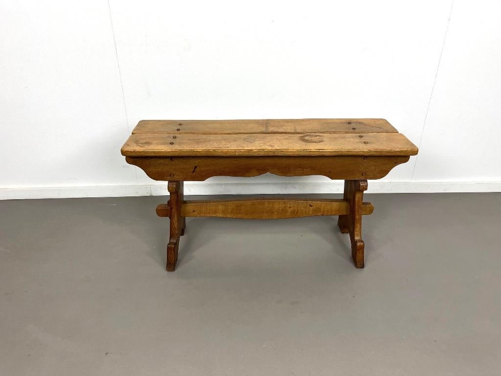 Kleine Franse bankje van massief eiken, jaren 60., Ophalen, Gebruikt, Hout
