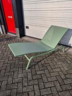 2x nieuwe fermob alize ligbedden In cactus groen Prijs p/st, Ophalen, Nieuw, Aluminium