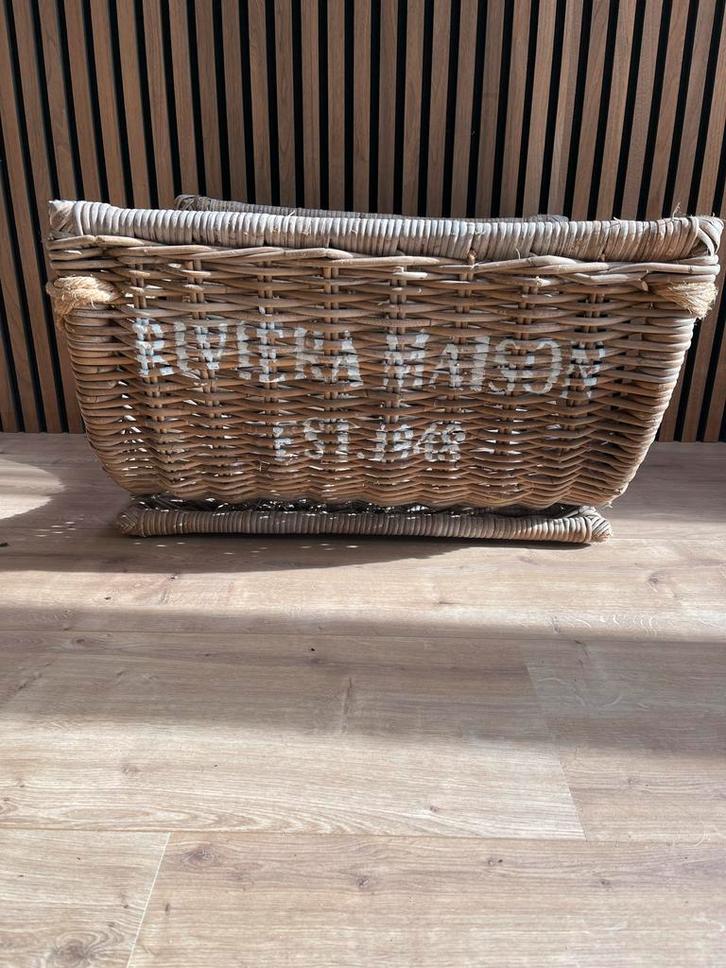 Rivièra Maison mand - Stijlvolle rieten opberger, Huis en Inrichting, Woonaccessoires | Schalen en Manden, Gebruikt, Mand, Rechthoekig