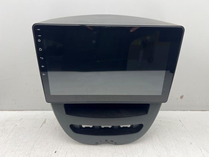 Navigatie Systeem van een Toyota Aygo, Auto-onderdelen, Elektronica en Kabels, Gebruikt, -, -, Ophalen of Verzenden