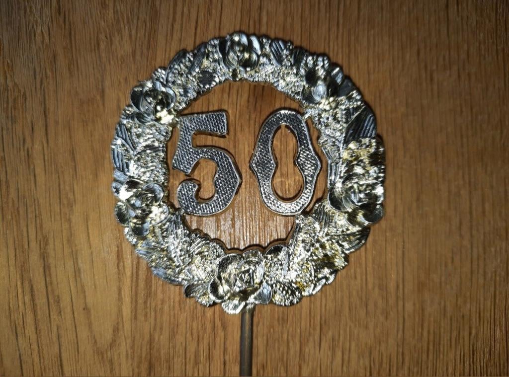 3x zilverkleurige prikker 50 jaar Abraham Sara Sarah 26 cm, Ophalen of Verzenden, Nieuw, Versiering, Abraham of Sarah