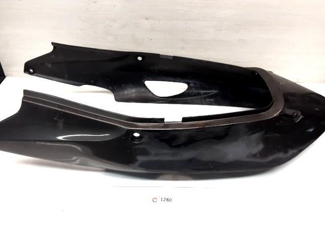 CBR1100XX 1996 - 1998 Honda Kuipdeel Kuipdeel kont D1-56303