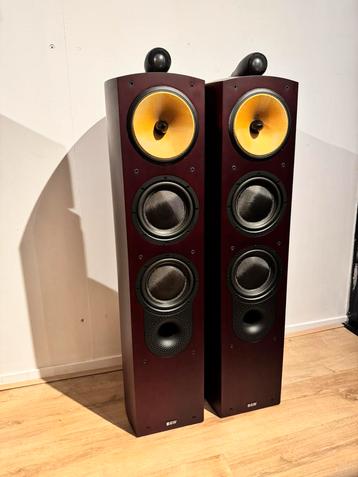 Mooie B&W 804N Nautilus Red Cherrywood Luidsprekers 2/2 beschikbaar voor biedingen