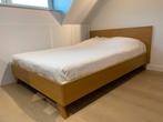 Stijlvol tweepersoonsbed + matras. Hout. Van MADE., Huis en Inrichting, Slaapkamer | Bedden, Ophalen, Bruin, Tweepersoons, 140 cm
