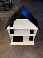 Hout poppenhuis zonder spulletjes, Ophalen, Gebruikt, Poppenhuis