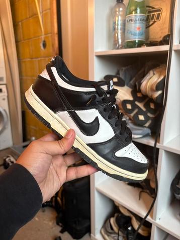 Nike Dunk Low Panda 36.5 beschikbaar voor biedingen