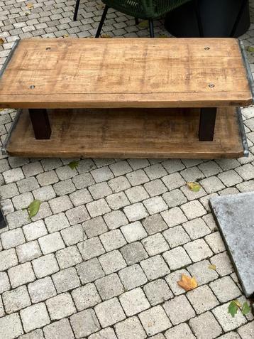 Salontafel Industrial look beschikbaar voor biedingen