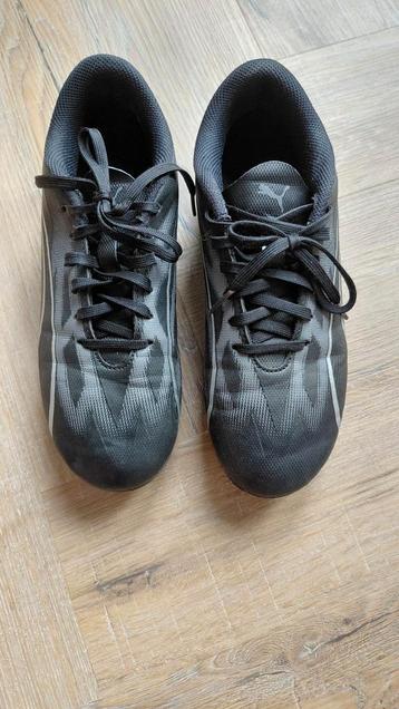 Puma voetbalschoenen maat 36 beschikbaar voor biedingen