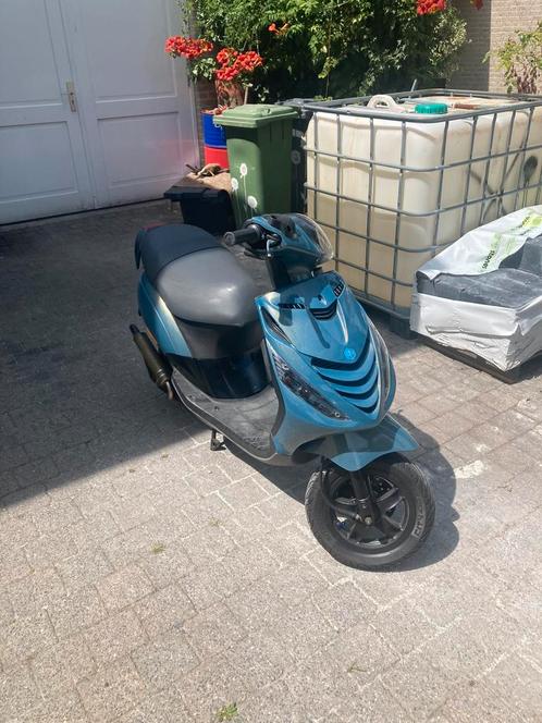 Zip Sp h2o sprinter, Fietsen en Brommers, Scooters | Piaggio, Gebruikt, Zip, Ophalen