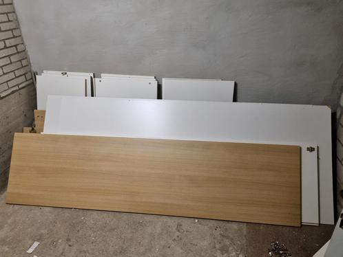 Kledingkast gratis af te halen!, Huis en Inrichting, Kasten | Kledingkasten, Gebruikt, 200 cm of meer, 150 tot 200 cm, 50 tot 75 cm