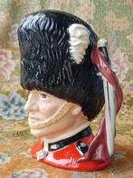 The Guardsman vintage Engelse Toby jug van Royal Doulton., Ophalen of Verzenden