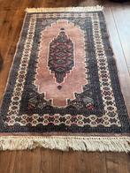 Vintage vloerkleedje roze paars tinten 65x110cm, Ophalen of Verzenden, Minder dan 10 m², Tapijttegels
