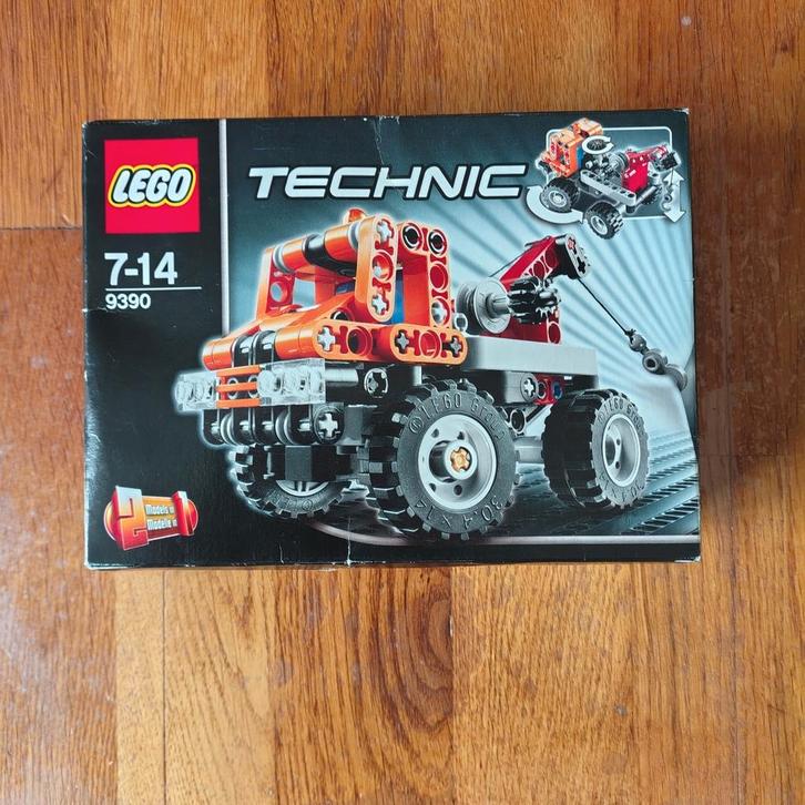 LEGO Technic 9390 – nieuw & ongeopend, doos licht beschadigd, Kinderen en Baby's, Speelgoed | Duplo en Lego, Nieuw, Lego, Complete set