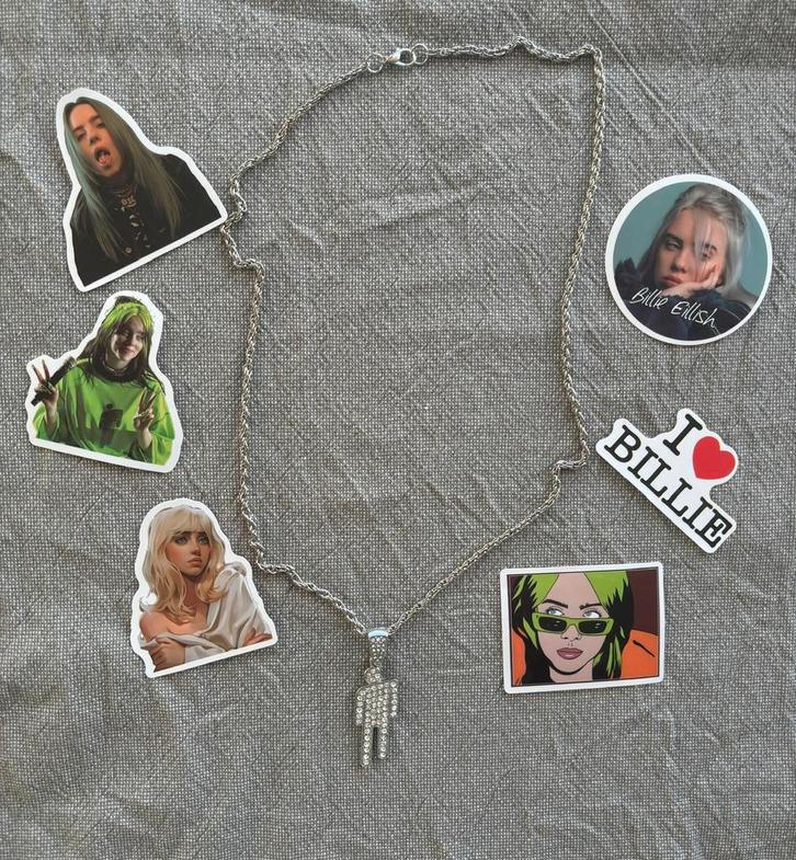 Nieuwe luxe Billie Eilish Blohsh ketting zilver, Sieraden, Tassen en Uiterlijk, Kettingen, Nieuw, Overige materialen, Zilver, Met hanger