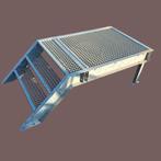 Lage stalen bordestrap verzinkt. H=54cm. Trap met plateau., Ophalen, Gebruikt, 2 tot 4 meter