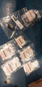 Suzuki DRZ 400 klepstelplaatjes,sproeiers,tankrubber,etc, Ophalen, Gebruikt