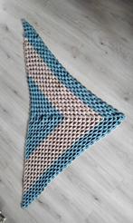 Handgehaakte omslagdoek, Ophalen of Verzenden, Zo goed als nieuw, Maat 46/48 (XL) of groter, Sjaal