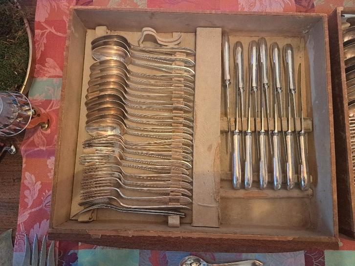 Keltum verzilverd (basis 100) bestek 12-delig in cassette, Antiek en Kunst, Antiek | Bestek, Ophalen