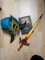 Raveleijn boek + zwaard & helm Efteling, Ophalen of Verzenden, Gelezen, Fictie algemeen