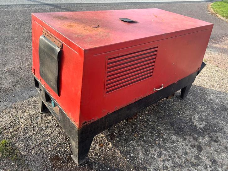 40 KVA Aggregaat 230/400 Volt Iveco diesel generator, Doe-het-zelf en Verbouw, Aggregaten, Gebruikt, Dieselolie, 30 kVA of meer