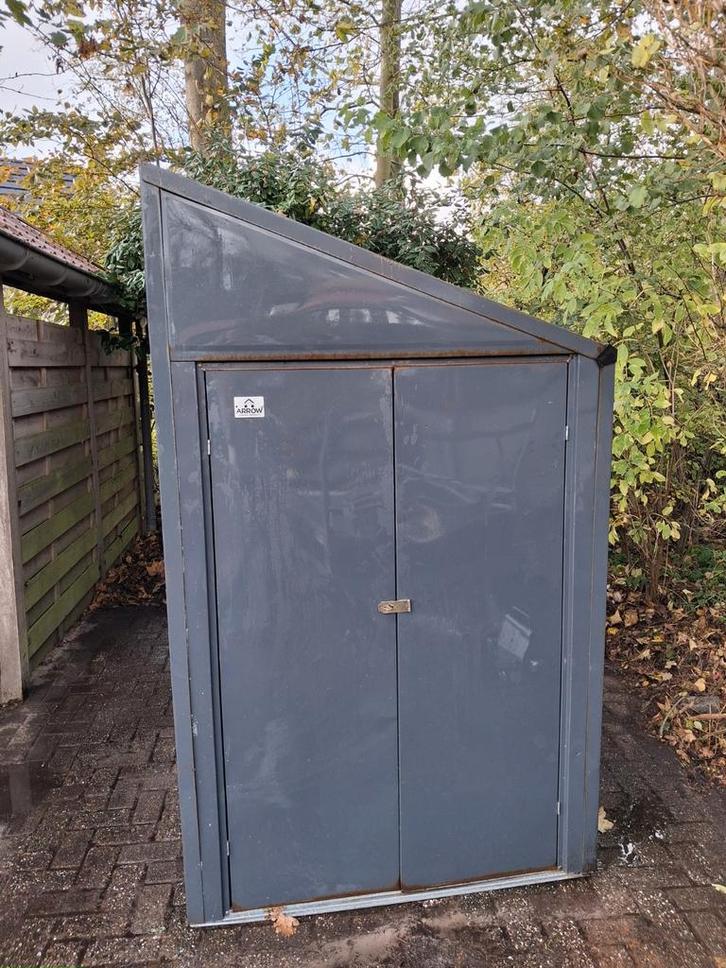 ARROW Metalen Tuinhuis / Gereedschapsschuur / Motorstalling, Tuin en Terras, Bergingen en Tuinkasten, Gebruikt, Overige typen