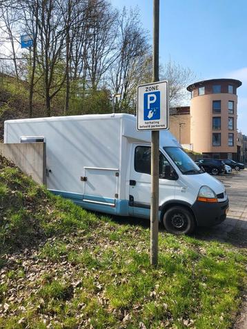 Parkeerplaats centrum Nijmegen - auto, camper of bedrijfsbus beschikbaar voor biedingen