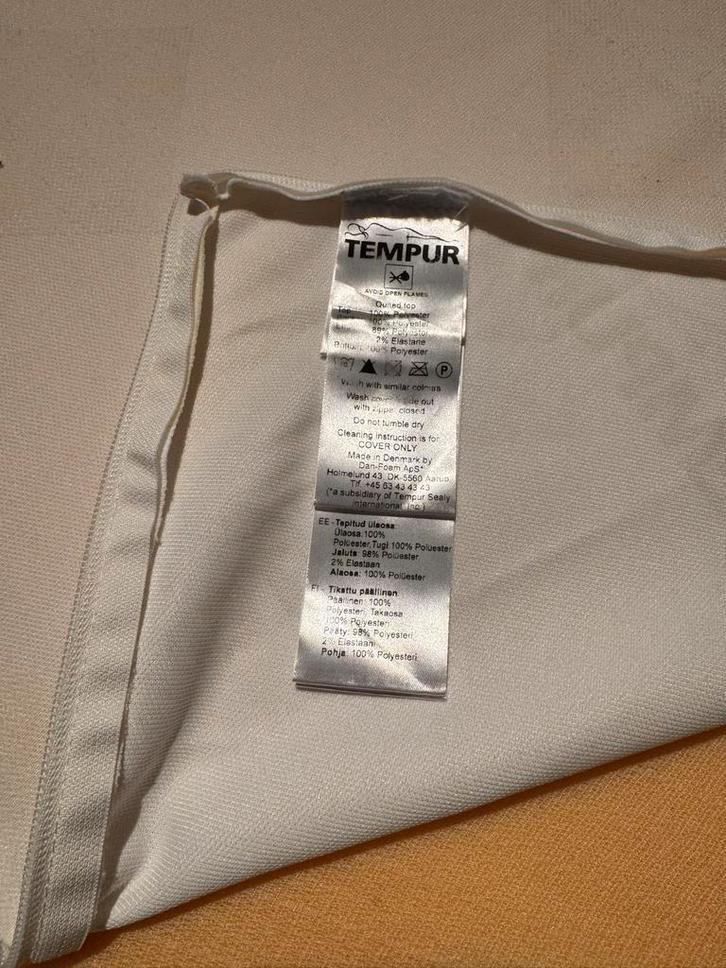 Twee Tempur matrassen 90x200 in zeer goede staat, Huis en Inrichting, Slaapkamer | Beddengoed, Zo goed als nieuw, Kussen, Eenpersoons