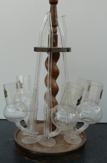 Standaard met  likeur/schnaps  glazen ? beschikbaar voor biedingen