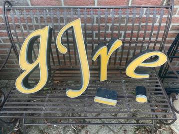 Vintage Letters Reclamebord beschikbaar voor biedingen