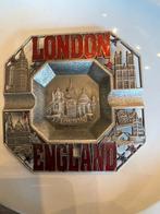 Vintage metalen rode asbak. London / Londen Engeland., Ophalen, Zo goed als nieuw, Asbak