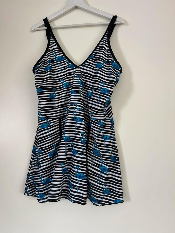 Nieuwe zwarte badpakjurk (xl / 44) Zhenzi, Kleding | Dames, Grote Maten, Zo goed als nieuw, Lingerie of Zwemkleding, Blauw, Ophalen of Verzenden